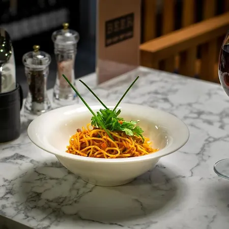 Hotel Bossuite Business