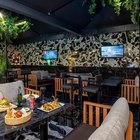 Bossuite Business Hotel *