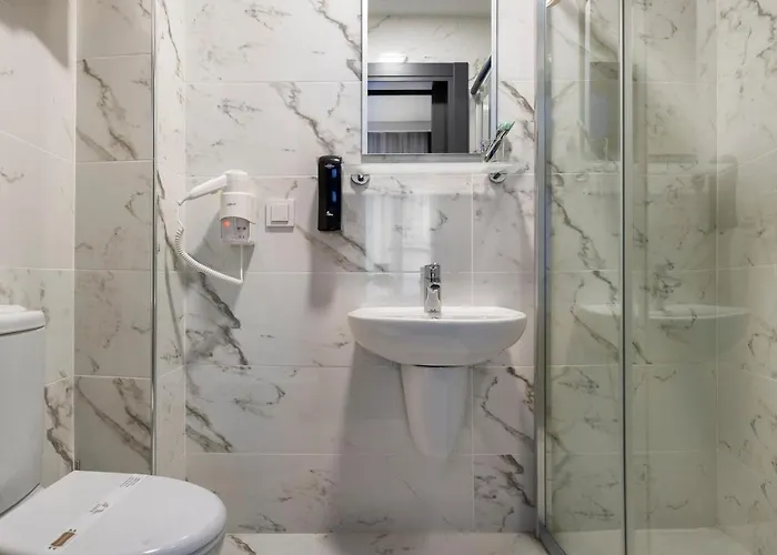 Hotel Bossuite Business *