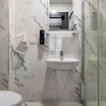 Hotel Bossuite Business *
